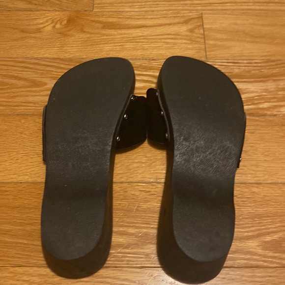 Chanel clogs - Picture 3 of 8